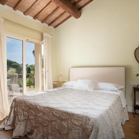 Villa Noemi Querce (Lucca)